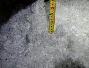 Izolace bytového domu s valbovou střechou